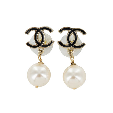 Chanel Coco Mark Fake Pearl Metal Earrings 53627